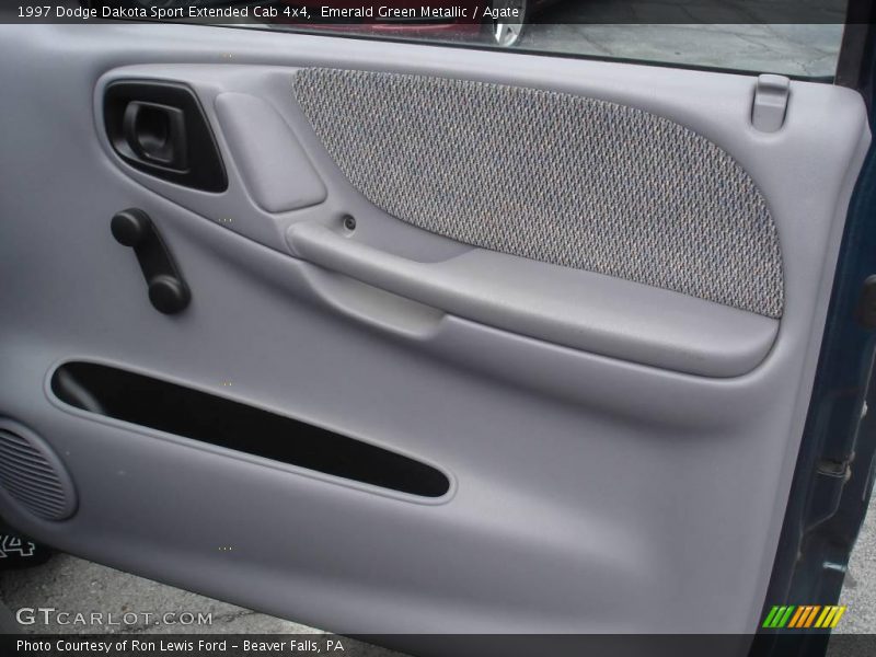 Emerald Green Metallic / Agate 1997 Dodge Dakota Sport Extended Cab 4x4