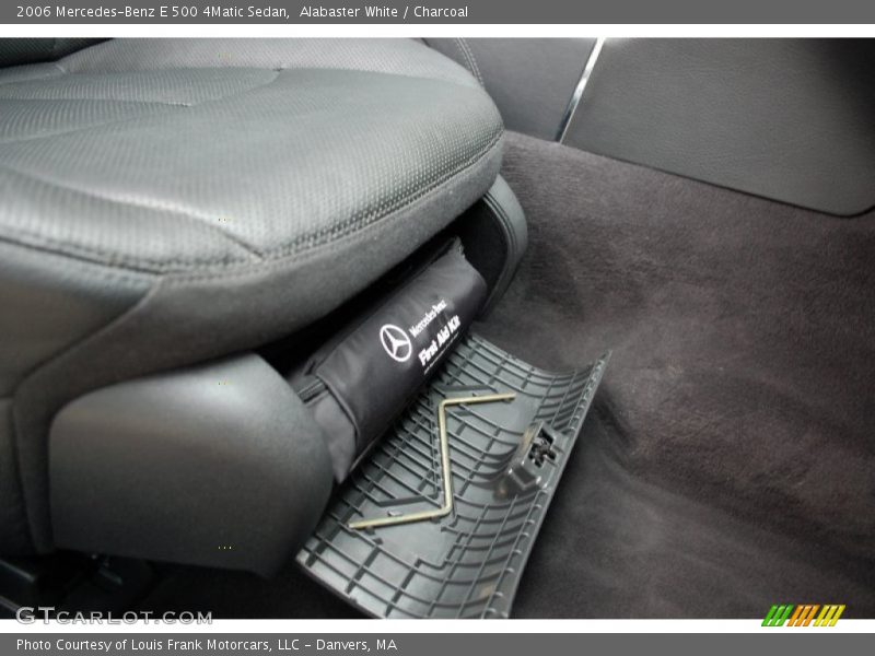 Tool Kit of 2006 E 500 4Matic Sedan