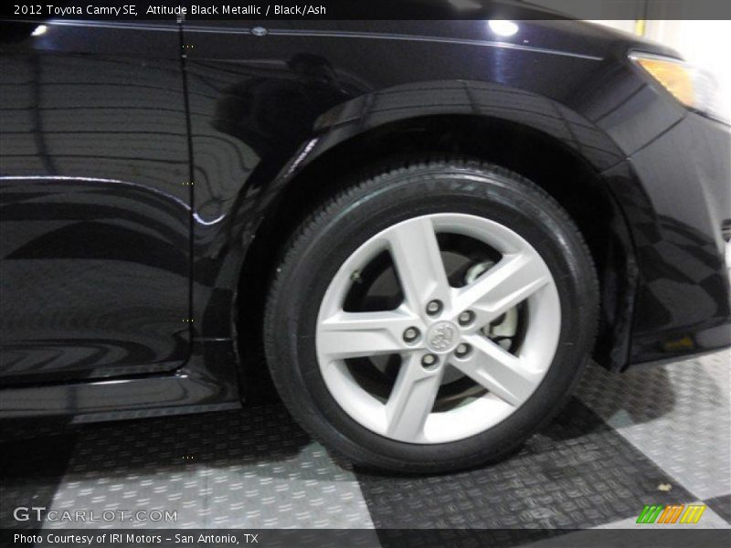 Attitude Black Metallic / Black/Ash 2012 Toyota Camry SE