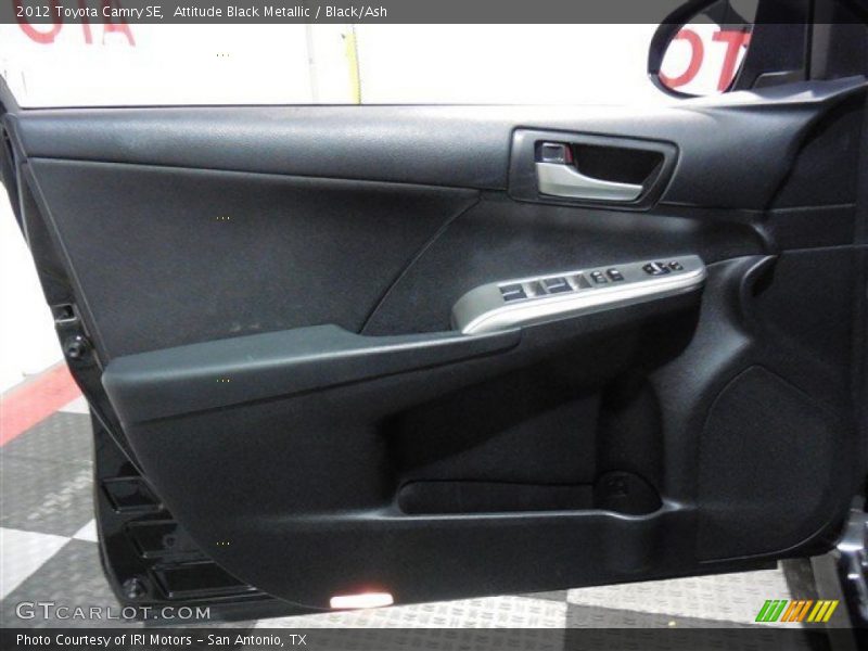 Attitude Black Metallic / Black/Ash 2012 Toyota Camry SE
