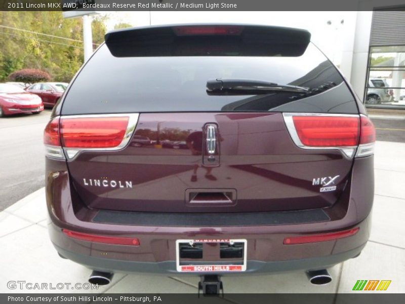 Bordeaux Reserve Red Metallic / Medium Light Stone 2011 Lincoln MKX AWD