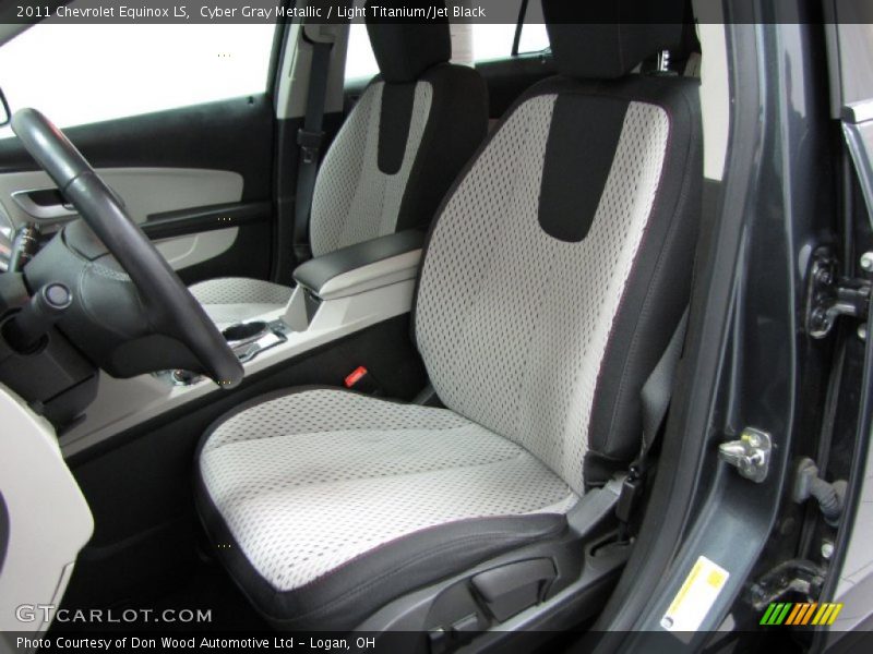 Cyber Gray Metallic / Light Titanium/Jet Black 2011 Chevrolet Equinox LS