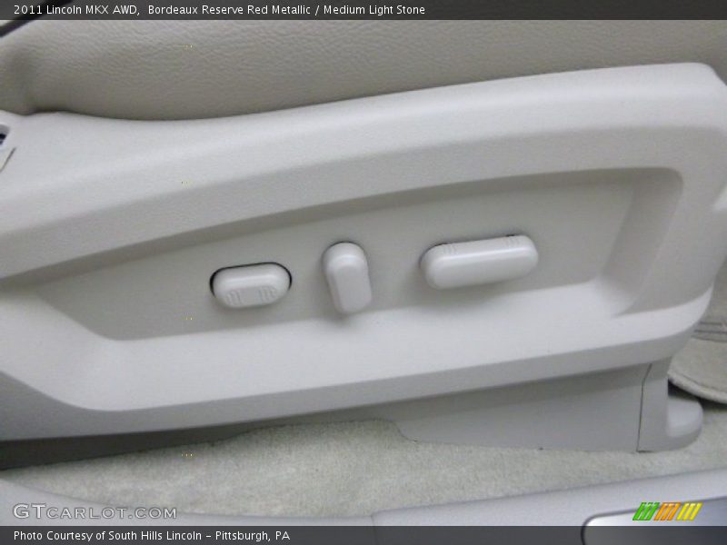 Bordeaux Reserve Red Metallic / Medium Light Stone 2011 Lincoln MKX AWD