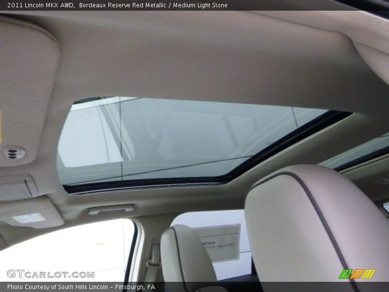 Bordeaux Reserve Red Metallic / Medium Light Stone 2011 Lincoln MKX AWD