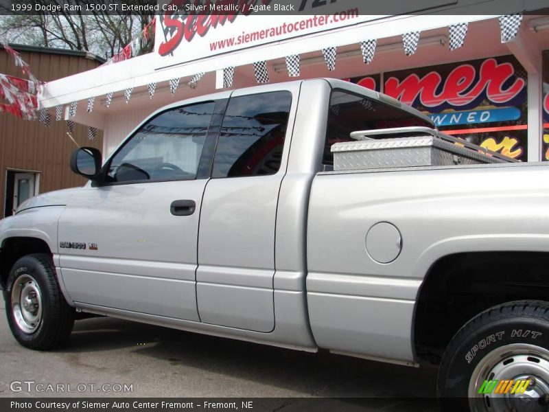 Silver Metallic / Agate Black 1999 Dodge Ram 1500 ST Extended Cab