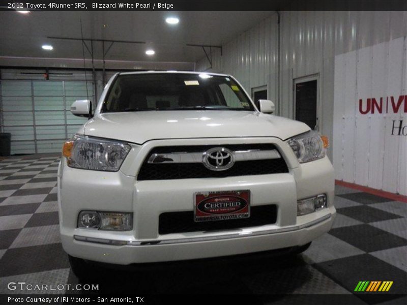 Blizzard White Pearl / Beige 2012 Toyota 4Runner SR5