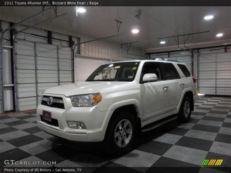 Blizzard White Pearl / Beige 2012 Toyota 4Runner SR5