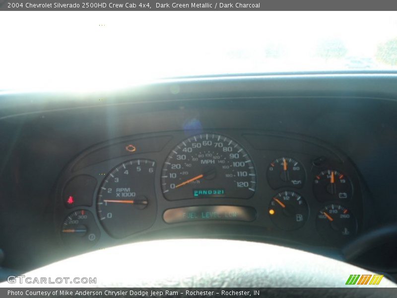 Dark Green Metallic / Dark Charcoal 2004 Chevrolet Silverado 2500HD Crew Cab 4x4