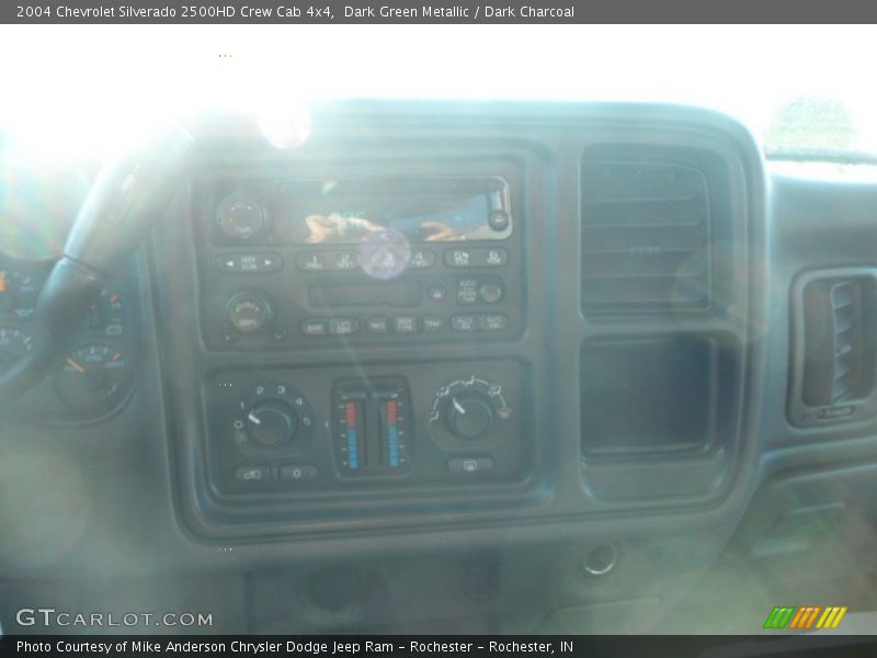 Dark Green Metallic / Dark Charcoal 2004 Chevrolet Silverado 2500HD Crew Cab 4x4