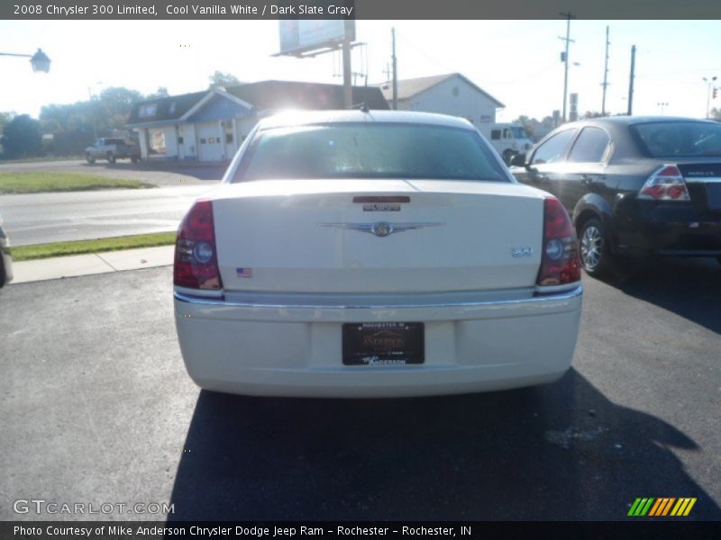 Cool Vanilla White / Dark Slate Gray 2008 Chrysler 300 Limited