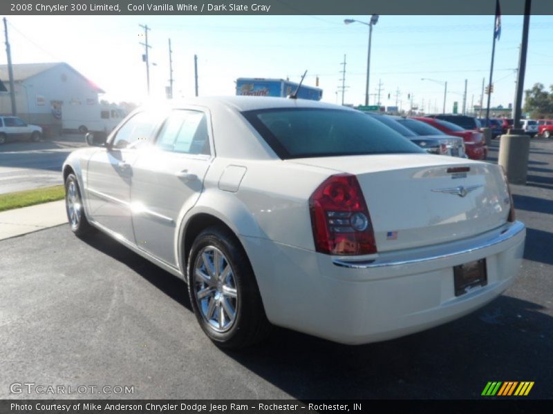 Cool Vanilla White / Dark Slate Gray 2008 Chrysler 300 Limited