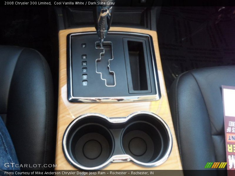 Cool Vanilla White / Dark Slate Gray 2008 Chrysler 300 Limited