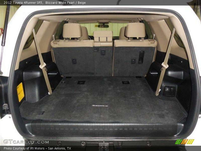 Blizzard White Pearl / Beige 2012 Toyota 4Runner SR5
