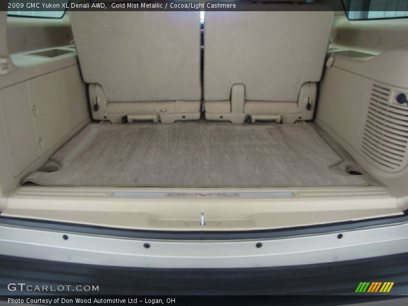 Gold Mist Metallic / Cocoa/Light Cashmere 2009 GMC Yukon XL Denali AWD