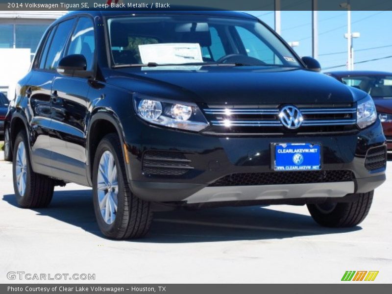 Deep Black Metallic / Black 2014 Volkswagen Tiguan SE