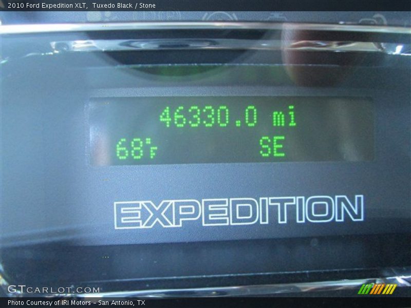 Tuxedo Black / Stone 2010 Ford Expedition XLT