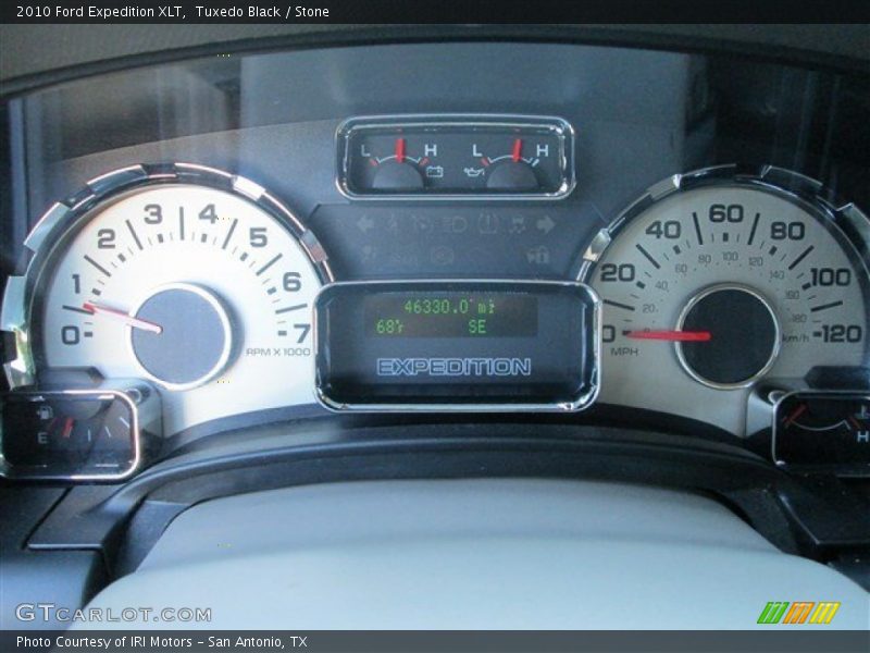 Tuxedo Black / Stone 2010 Ford Expedition XLT