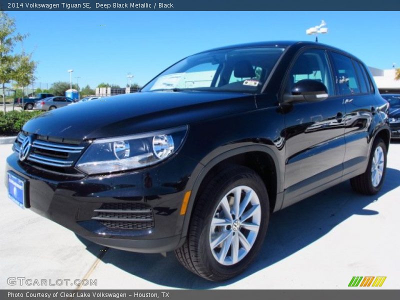 Deep Black Metallic / Black 2014 Volkswagen Tiguan SE