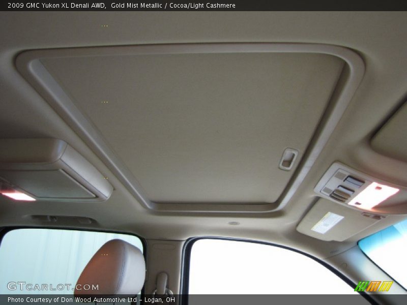 Gold Mist Metallic / Cocoa/Light Cashmere 2009 GMC Yukon XL Denali AWD