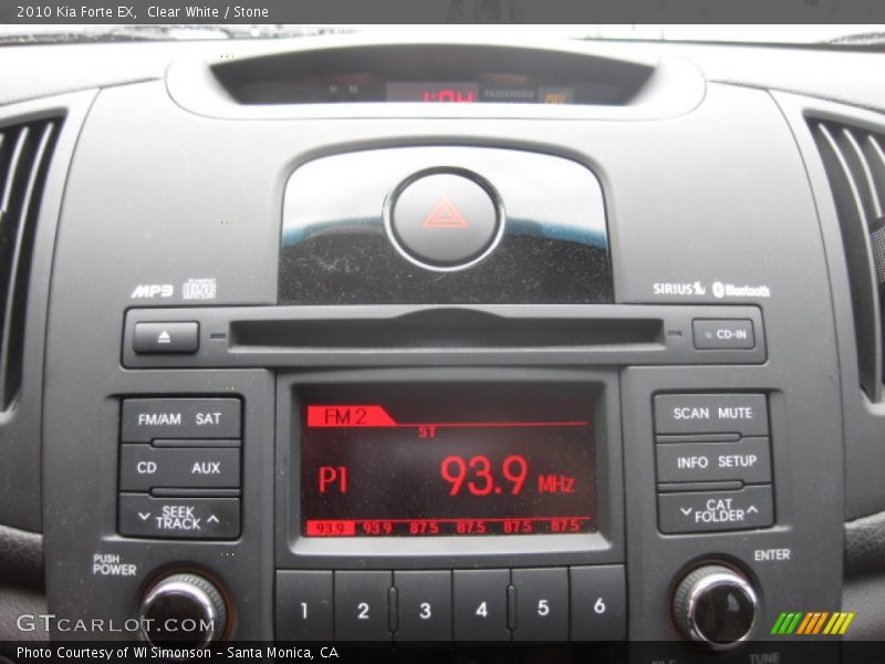 Clear White / Stone 2010 Kia Forte EX