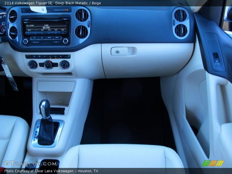 Deep Black Metallic / Beige 2014 Volkswagen Tiguan SE