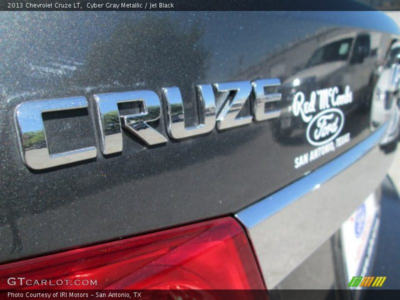 Cyber Gray Metallic / Jet Black 2013 Chevrolet Cruze LT