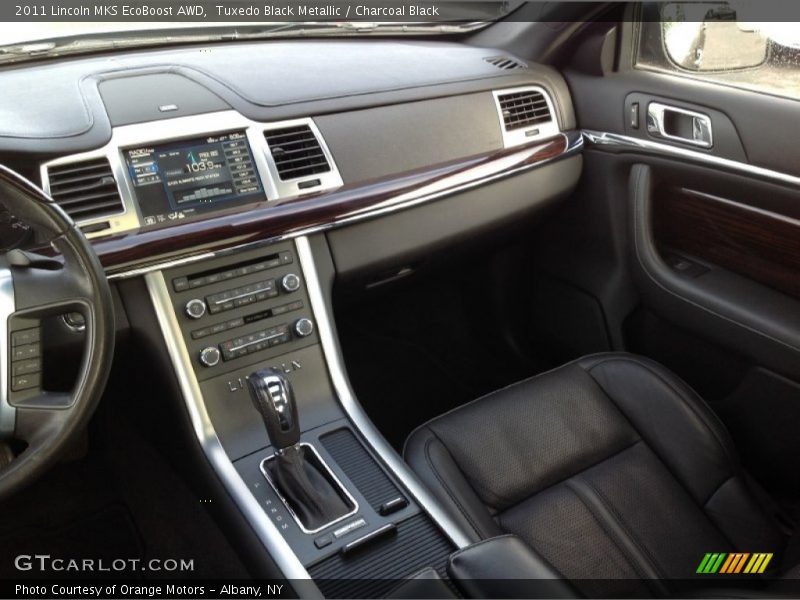 Tuxedo Black Metallic / Charcoal Black 2011 Lincoln MKS EcoBoost AWD