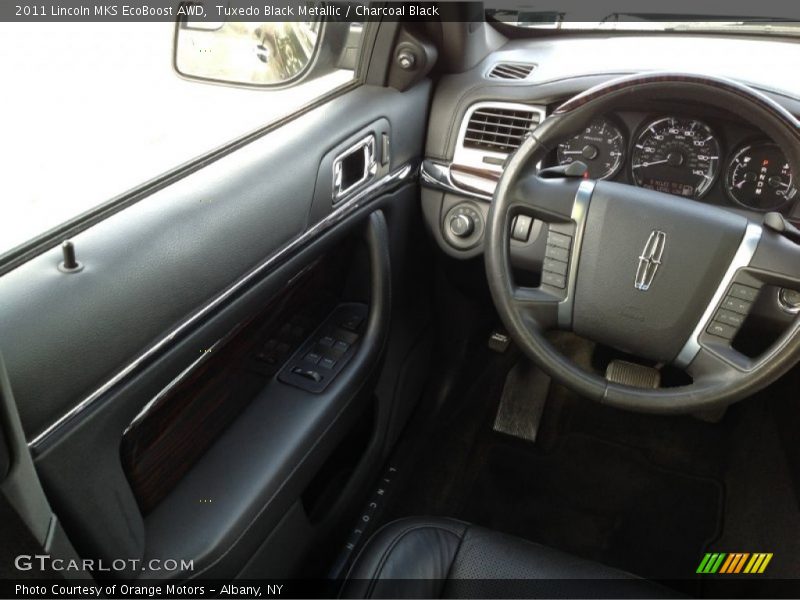 Tuxedo Black Metallic / Charcoal Black 2011 Lincoln MKS EcoBoost AWD