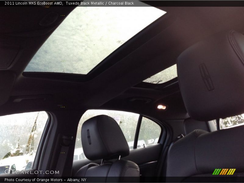 Tuxedo Black Metallic / Charcoal Black 2011 Lincoln MKS EcoBoost AWD