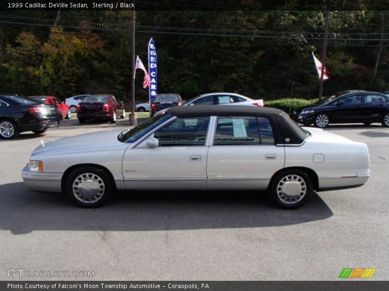 Sterling / Black 1999 Cadillac DeVille Sedan
