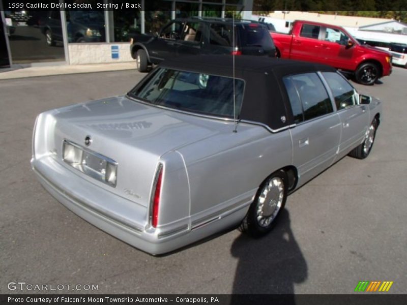 Sterling / Black 1999 Cadillac DeVille Sedan