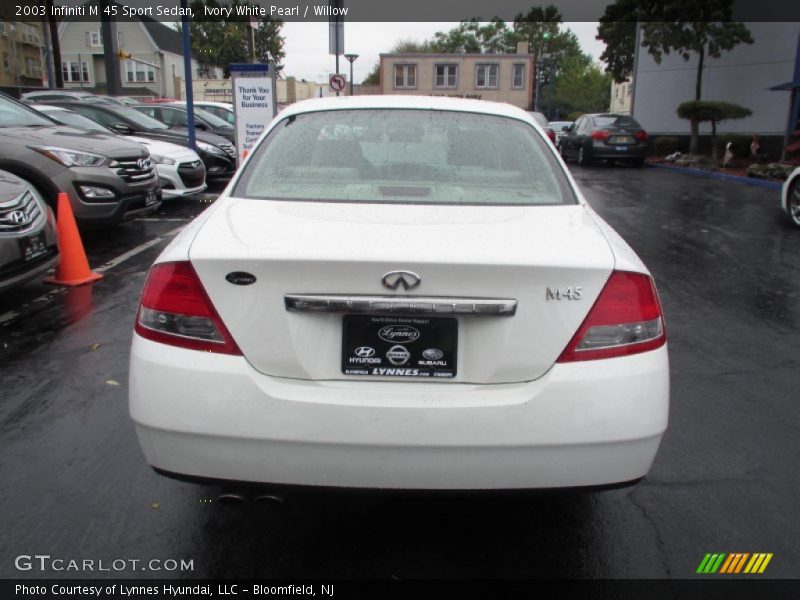 Ivory White Pearl / Willow 2003 Infiniti M 45 Sport Sedan