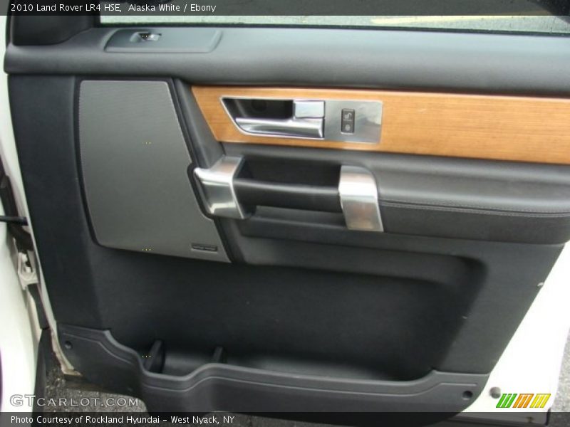 Alaska White / Ebony 2010 Land Rover LR4 HSE