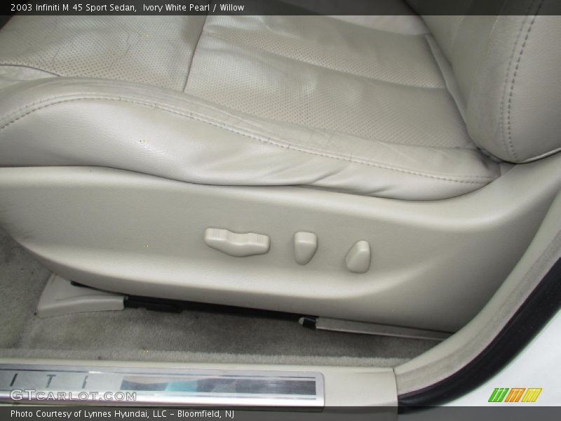 Ivory White Pearl / Willow 2003 Infiniti M 45 Sport Sedan