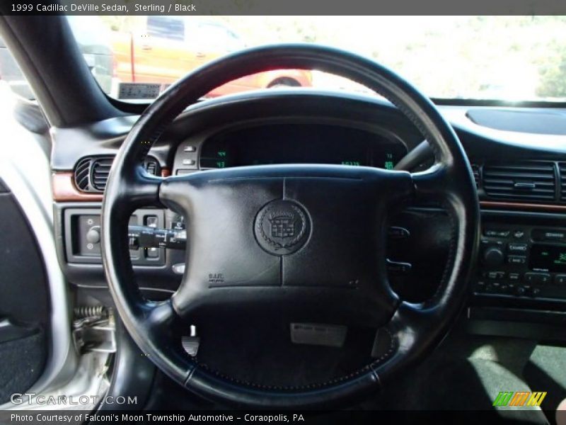 Sterling / Black 1999 Cadillac DeVille Sedan
