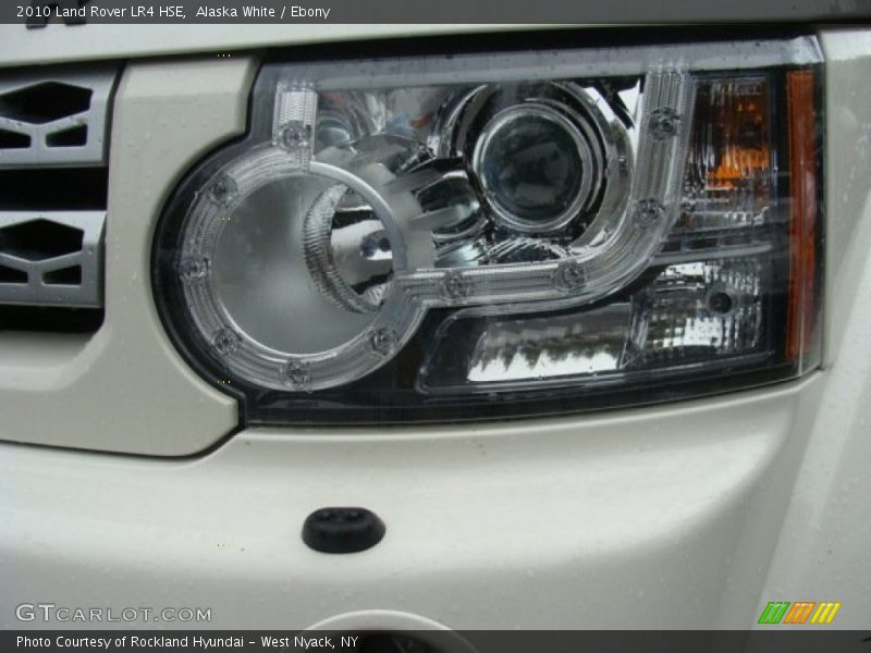 Alaska White / Ebony 2010 Land Rover LR4 HSE