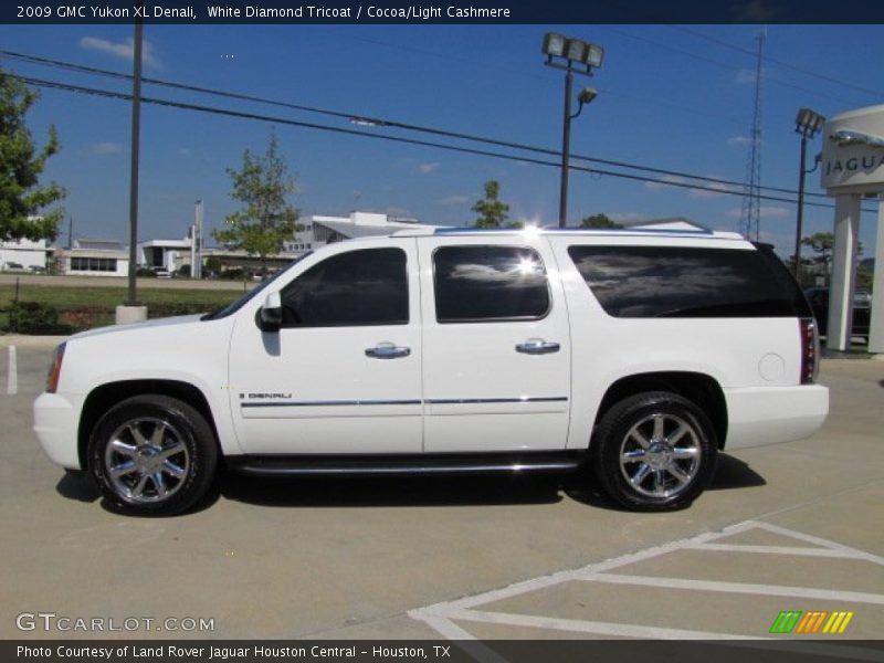 White Diamond Tricoat / Cocoa/Light Cashmere 2009 GMC Yukon XL Denali
