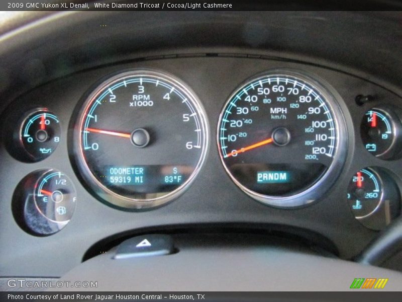 White Diamond Tricoat / Cocoa/Light Cashmere 2009 GMC Yukon XL Denali