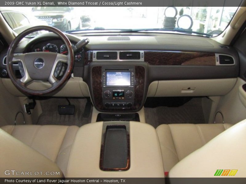 White Diamond Tricoat / Cocoa/Light Cashmere 2009 GMC Yukon XL Denali