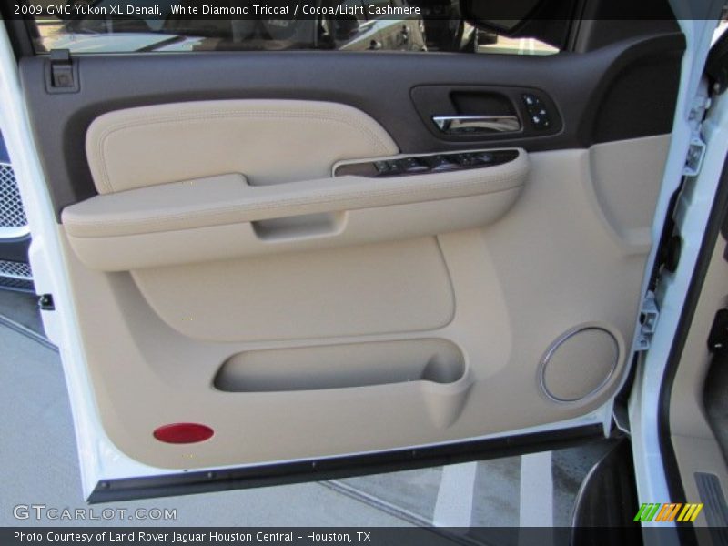 White Diamond Tricoat / Cocoa/Light Cashmere 2009 GMC Yukon XL Denali