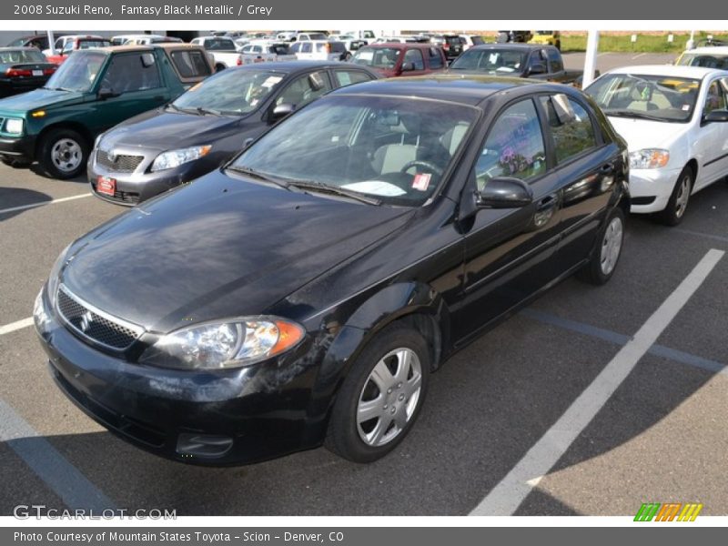 Front 3/4 View of 2008 Reno 