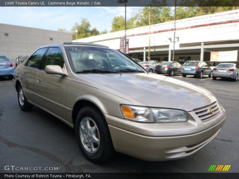 Cashmere Beige Metallic / Oak 1998 Toyota Camry LE