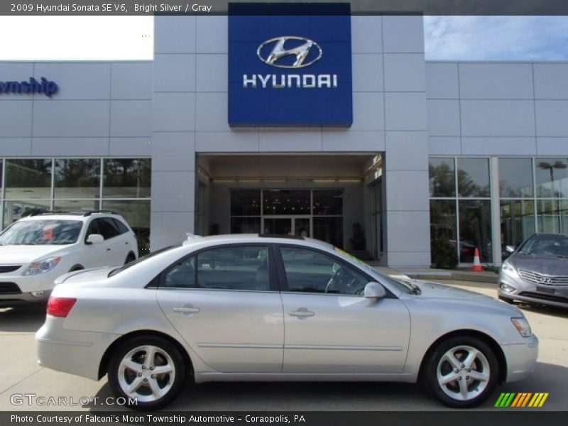 Bright Silver / Gray 2009 Hyundai Sonata SE V6