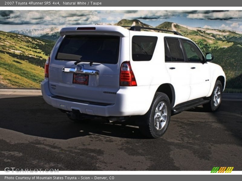 Natural White / Taupe 2007 Toyota 4Runner SR5 4x4