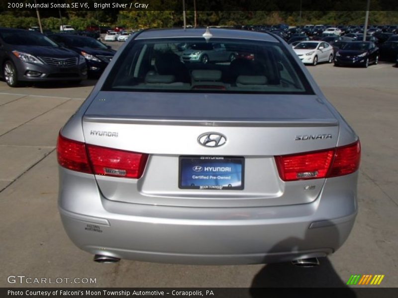 Bright Silver / Gray 2009 Hyundai Sonata SE V6