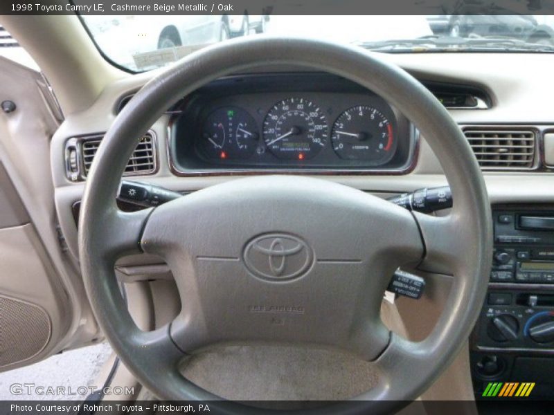 Cashmere Beige Metallic / Oak 1998 Toyota Camry LE