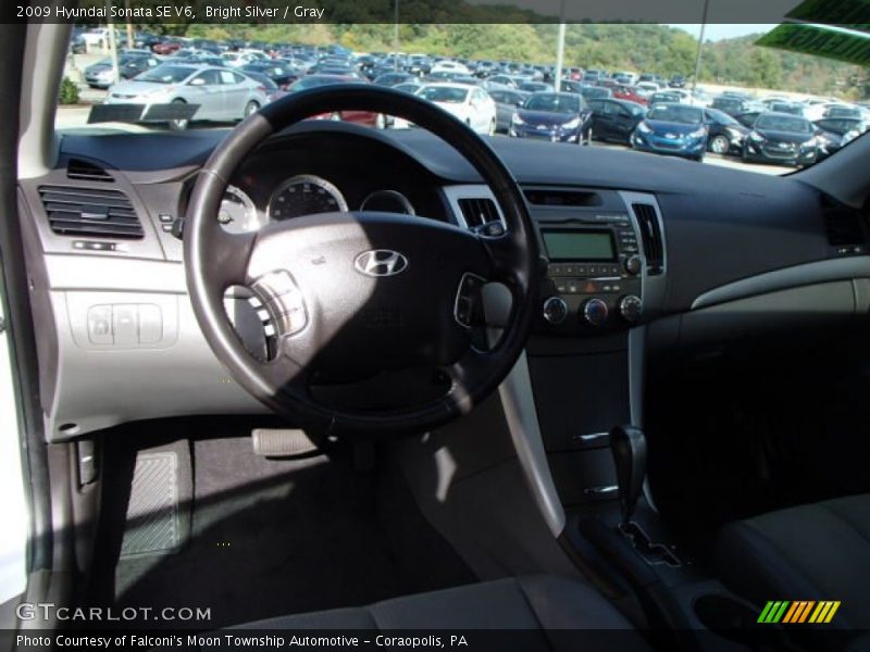 Bright Silver / Gray 2009 Hyundai Sonata SE V6
