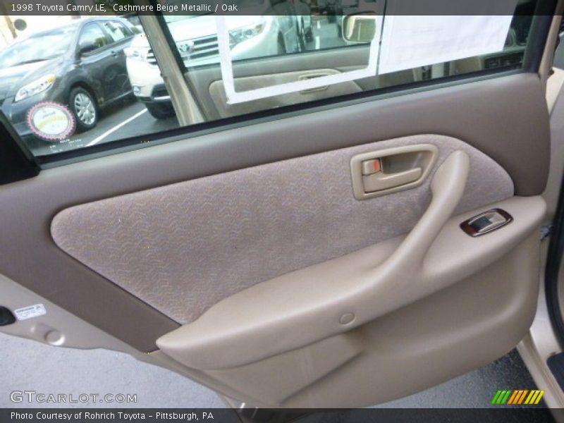 Cashmere Beige Metallic / Oak 1998 Toyota Camry LE