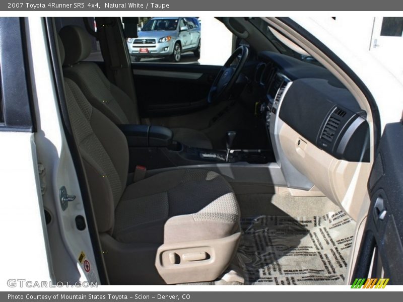 Natural White / Taupe 2007 Toyota 4Runner SR5 4x4