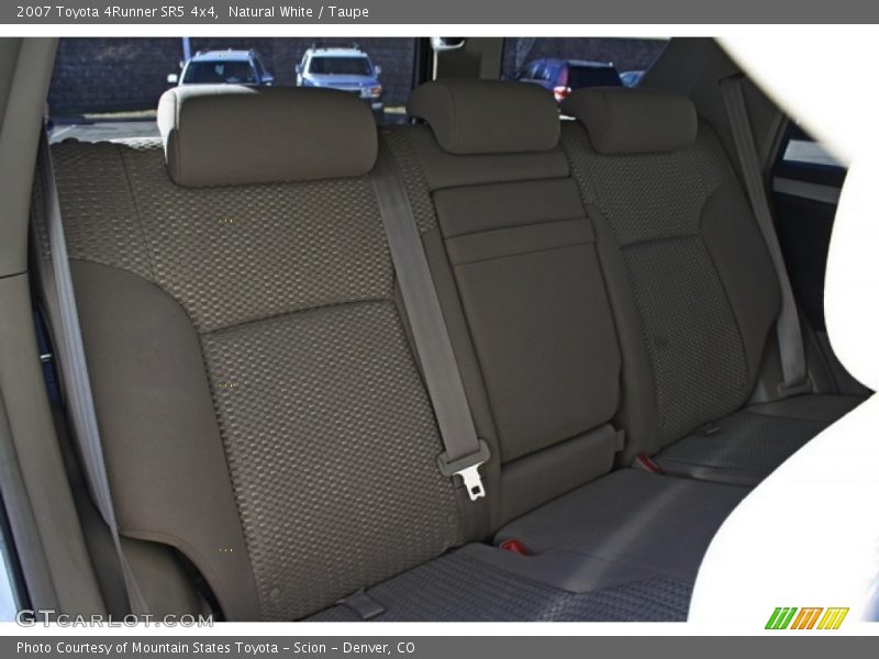 Natural White / Taupe 2007 Toyota 4Runner SR5 4x4